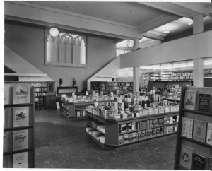 The main book room. On the far wall and lower stairwell you can see some of Maybeck's gothic decorations (1909) 